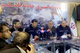 ملکی: هنوز جسد یکی از شهروندان در طبقه ۱- است/ جاوید: پلاسکو استانداردهای ضد حریق ‌را نداشت/ قادی‌پاشا: نمونه‌برداری از ۱۹ خانواده حادثه دیدگان/ شهریاری: اجساد دارای فساد نعشی پیشرفته هستند