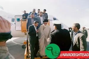 بازدید رهبر معظم انقلاب از هواپیمای تولیدشده ایران ۱۴۰ در 