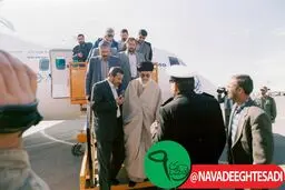 بازدید رهبر معظم انقلاب از هواپیمای تولیدشده ایران ۱۴۰ در 