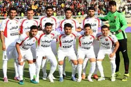 پرسپولیس با ۱۸ بازیکن به قم می‌رود