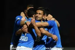 برتری استقلال برابر پیکان ۱۰ نفره/ منصوریان به آینده امیدوارتر شد