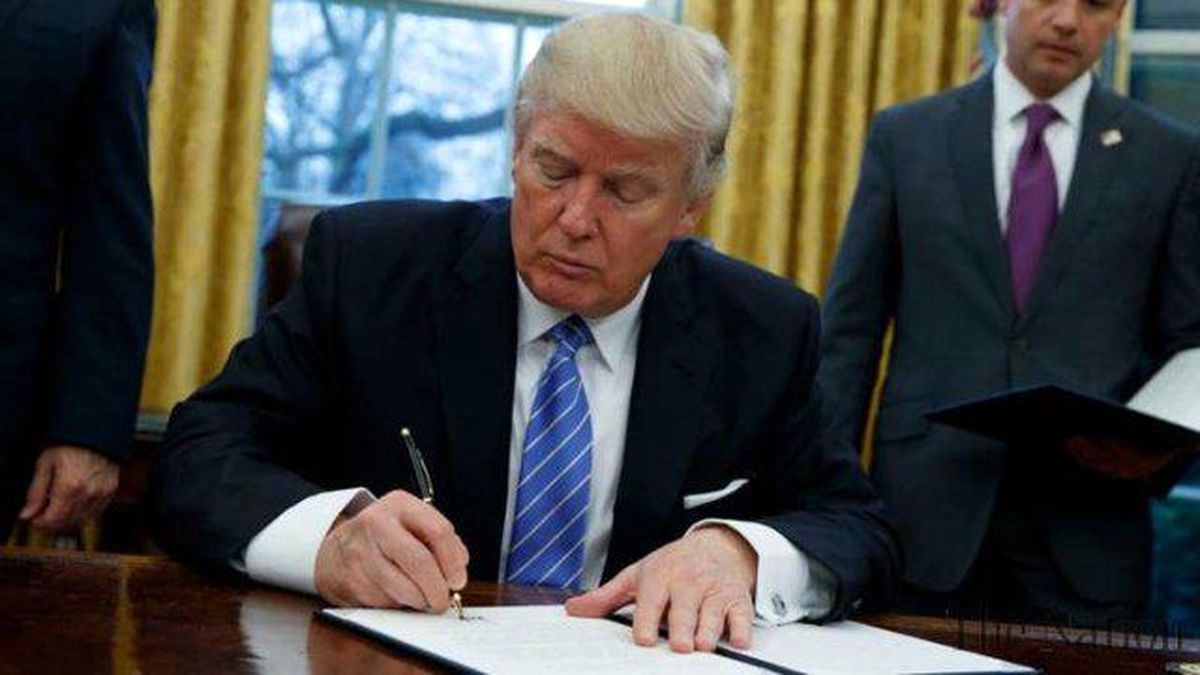 ترامپ فرمان اجرایی بازسازی ارتش آمریکا را امضا کرد