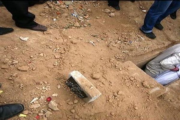 دفن پیکر دو جانباخته پلاسکو با هزینه شهرداری در بهشت زهرا