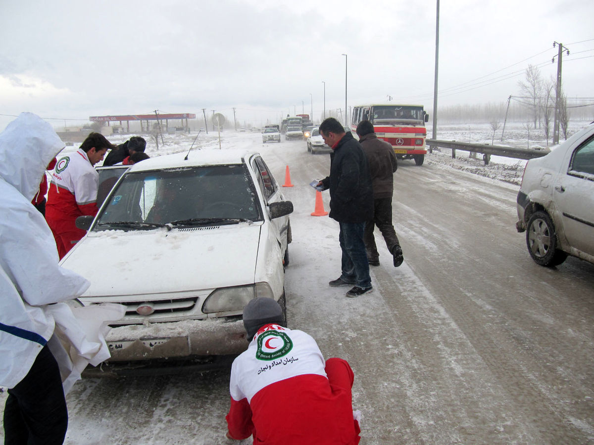 ۲۹ استان تحت تاثیر برف و کولاک/ رهاسازی بیش از ۳۶۰۰ خودروی گرفتار در برف