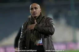 منصوریان: بخاطر حفظ آرامش استقلال و هواداران مصاحبه‌ام را فعلا بایگانی می‌کنم