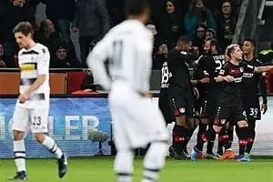 بایرلورکوزن در خانه مغلوب شد