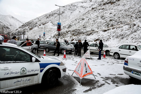 پلیس راه راهور ناجا اعلام کرد: محور هراز در استان‌های مازندران و شرق تهران که به دلیل بارش برف، کولاک شدید و کاهش دید مسدود شده بود، بازگشایی شد.