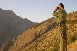 توزیع ۴۰۰ سری تجهیزات دفاعی بین نیروهای یگان حفاظت