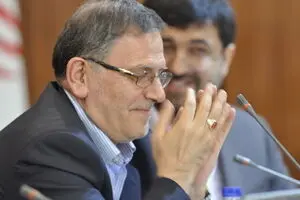 سیف: دلار دیگر هیچ وقت به ۳۵۰۰ تومان بازنمی‌گردد!/ انتقادها به افزایش نقدینگی بی‌اساس است