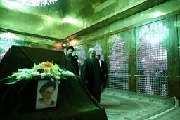 تجدید میثاق رئیس‌جمهور و اعضای هیات دولت با آرمان‌های بنیانگذار کبیر انقلاب و شهیدان + تصاویر