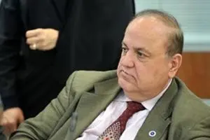 روحانی سال ۹۲ از عدم ثبات در بازار ارز انتقاد می‌کرد تا به صندلی ریاست جمهوری برسد/ نهاوندیان به دنبال گران کردن دلار است