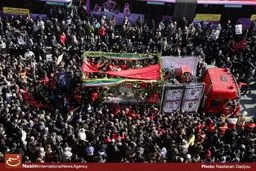 مراسم تشییع پیکر شهدای آتش‌نشان در تهران