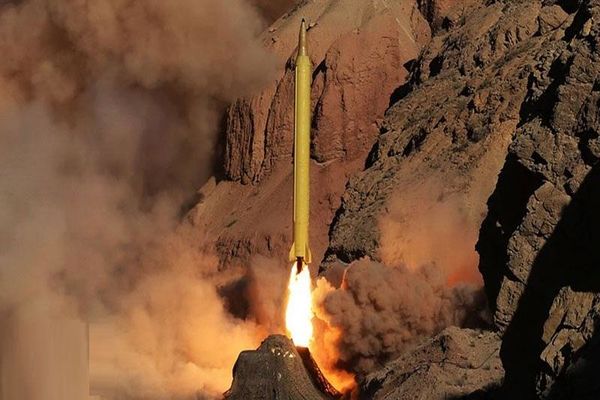 وزیر دفاع آزمایش اخیر موشکی ایران را تأیید کرد/ 