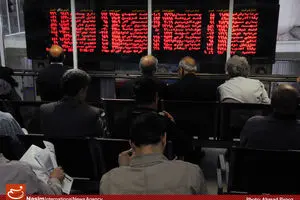 بازگشایی نماد بانک تجارت در یک لحظه بیش از ۱۵۰ میلیارد تومان سرمایه سهامداران بورس را دود کرد/ شاخص کل ۵۶۰ واحد ریخت
