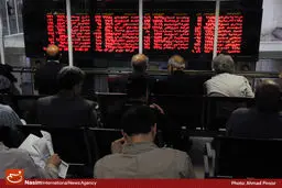 بازگشایی نماد بانک تجارت در یک لحظه بیش از ۱۵۰ میلیارد تومان سرمایه سهامداران بورس را دود کرد/ شاخص کل ۵۶۰ واحد ریخت