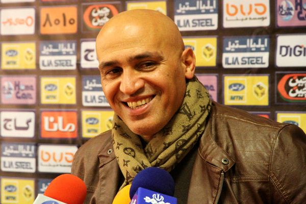 منصوریان: پیش از بازی مقابل پرسپولیس به دیدار آسیایی‌مان فکر می‌کنیم/ تیم من می‌تواند آینده فوتبال ایران را هم رقم بزند