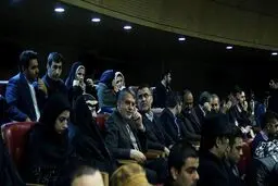 وزیر ارشاد در برج میلاد به تماشای 