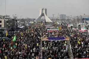 آمادگی اورژانس برای پوشش مراسم ۲۲ بهمن/ آماده باش اورژانس هوایی در راهپیمایی