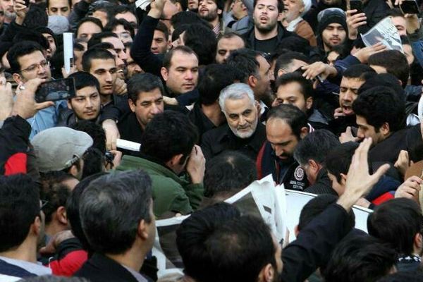 الجزیره: سردار سلیمانی و علی اکبر صالحی در راهپیمایی ۲۲ بهمن مشارکت کردند