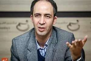 دولت در تمرکز بر کاهش تورم اشتباه کرد/ دولت کاری هم نمی‌کرد تورم خود به خود پایین می‌آمد