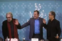 جنجال در نشست خبری 