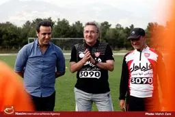 حضور علی کریمی در اردوی پرسپولیس + عکس