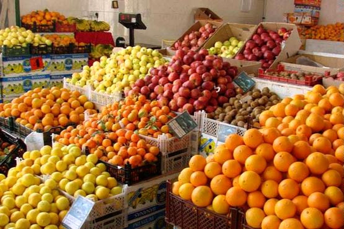 افزایش ۱۵ تا ۳۰ درصدی میوه های زمستانه/ گرانی سیب دلیل خاصی ندارد