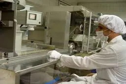 دولت یازدهم تعمدا واردات دارو را افزایش داد/ ۹۷ درصد از حجم مورد نیاز دارو تولید داخلی است