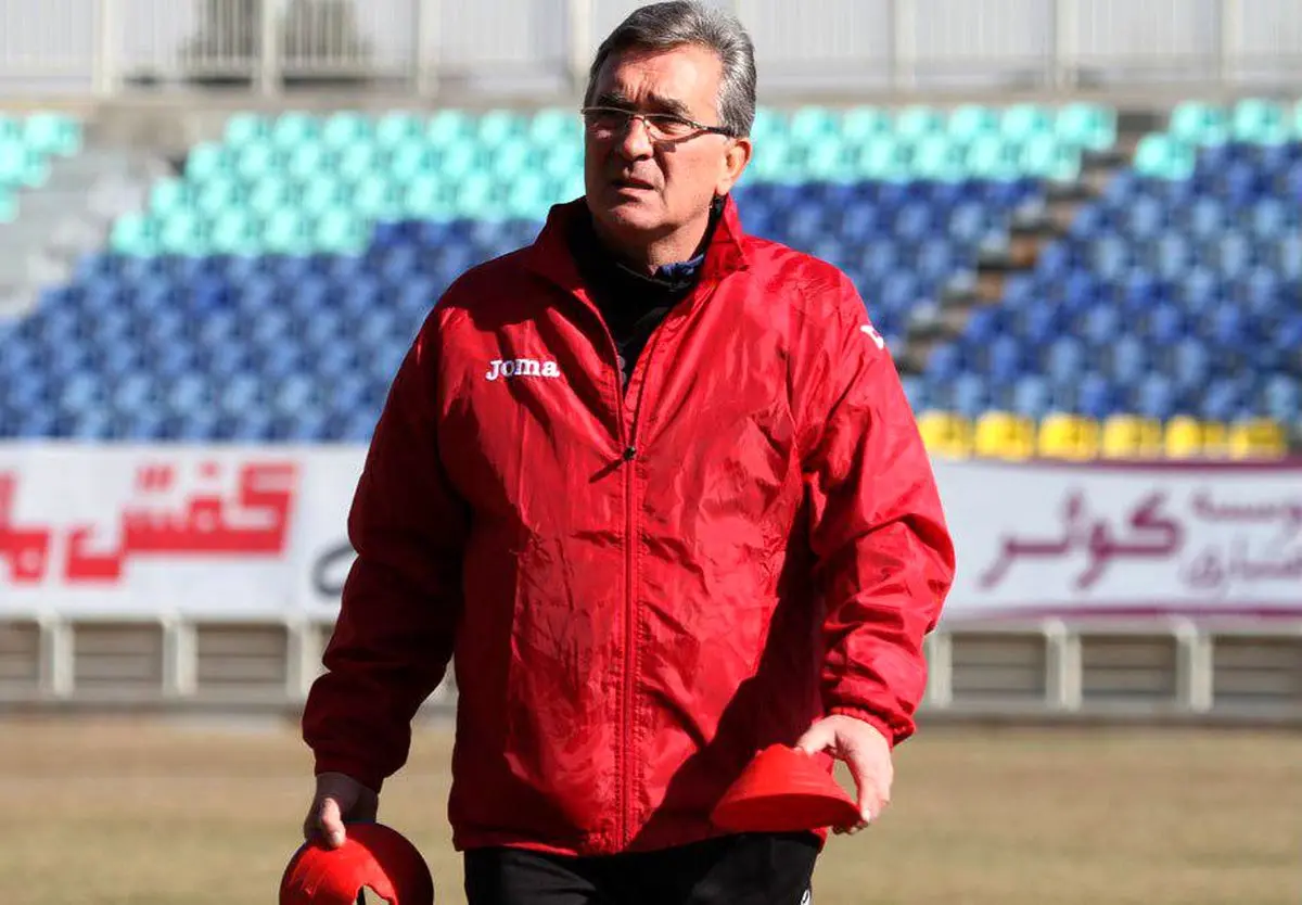 هنوز به قهرمانی فکر نمی‌کنیم/ دوست دارم استقلال مقابل السد به پیروزی برسد