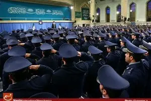 دیدار فرماندهان و کارکنان نیروی هوایی ارتش با رهبر انقلاب