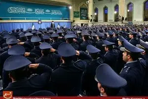 دیدار فرماندهان و کارکنان نیروی هوایی ارتش با رهبر انقلاب