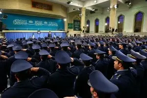 فرماندهان و کارکنان نیروی هوایی ارتش با رهبر انقلاب دیدار کردند + تصاویر