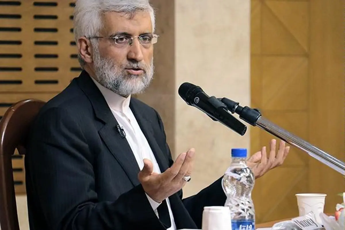 احدی توان تعرض و جسارت به انقلاب اسلامی را ندارد/ دشمن به‌دنبال گرفتن حافظه تاریخی ما است