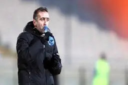 کمالوند: تیمی که از داوری طلب دارد، ما هستیم/ جای استُک بازیکن حریف، پوست محمد نصرتی را کنده است!