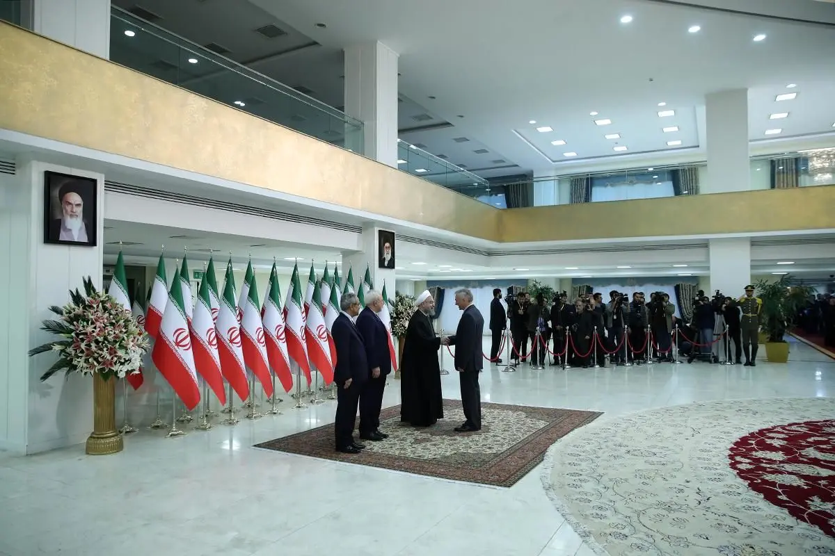 سفرای خارجی مقیم تهران سالروز پیروزی انقلاب اسلامی را به رئیس‌جمهور تبریک گفتند