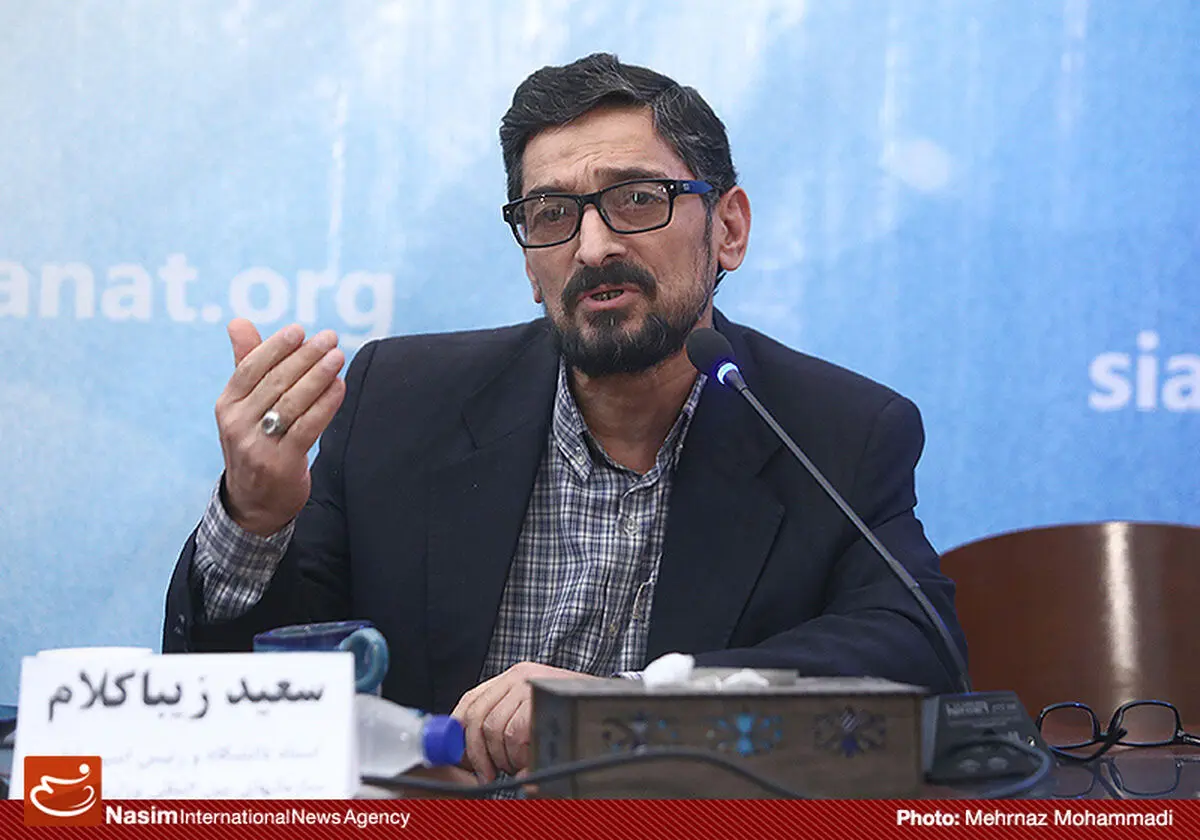۲۲ بهمن، برداشتن گام نخست انقلاب بود/ "تجارب زیستن عرفی" شاه به مسئولین "پساانقلاب" هم منتقل شد/ نباید حوزه را تافته جدا بافته ببینیم