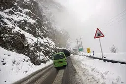 جاده هراز بازگشایی شد