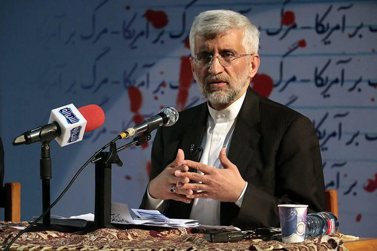 در نگاه انقلابی باید مردم را اقناع کرد نه اغوا/ اوبامای مودب و باهوش آن روی سکه ترامپ است