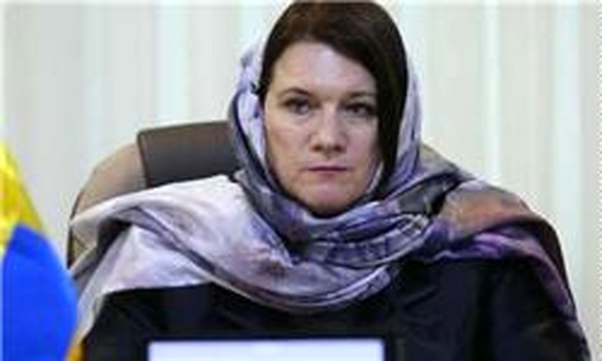 وزیر تجارت سوئد: با "حفظ حجاب" قوانین ایران را رعایت کردم