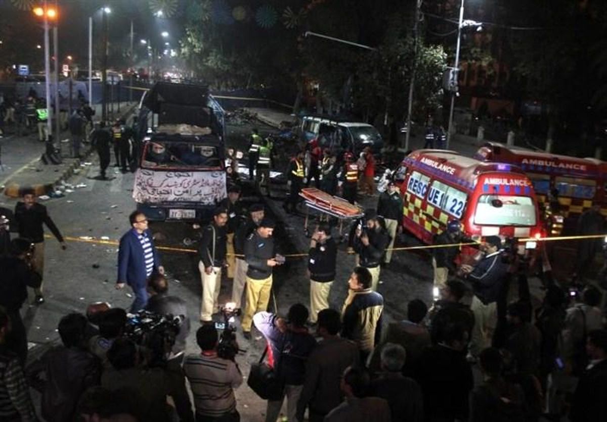 افزایش تلفات انفجار لاهور پاکستان به ۱۵ کشته و بیش از ۱۰۰ زخمی + تصاویر