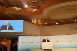 ایران آماده مقابله با هر تهدیدی است/ تحریم بهترین شیوه برای تعامل با ایران نیست
