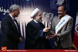 عقب افتادگی ۶ درصدی مزد کارگران نسبت به وضعیت معیشت آن‌ها در دولت یازدهم/ دستمزد کارگران باید ۳۰۰ درصد افزایش پیدا کند