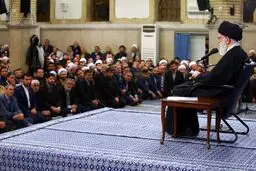 ۲۲ بهمن امسال برای انقلاب و ایران اسلامی مایه آبرو شد