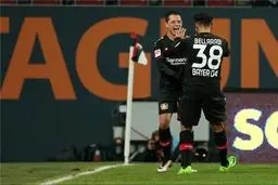 بایرلورکوزن به راحتی از سد آگسبورگ گذشت