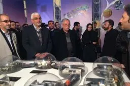 به دنبال فروش ۷۰ تن آب سنگین به آمریکا و اروپا هستیم/ درخواست اروپایی‌ها را برای خرید آب سنگین بررسی می‌کنیم