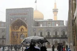 کلیپی زیبا از شب برفی حرم مطهر امام رضا(ع)