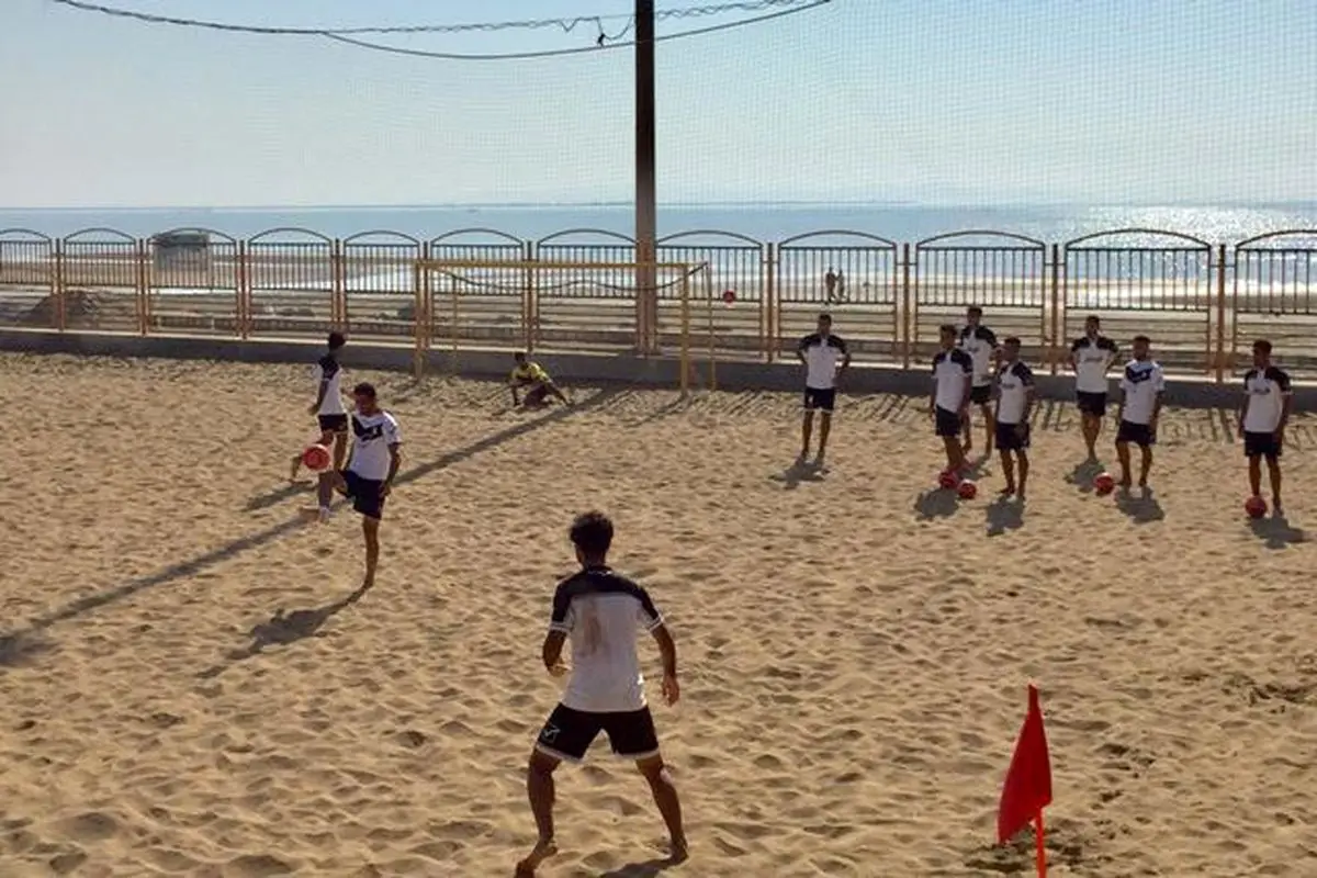 میرشمسی ۱۴ بازیکن را به اردوی تیم ملی دعوت کرد