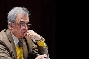 دولت روحانی برای تولیدکننده داخلی ارزش لازم را قائل نیست/ دولت یازدهم در مبارزه با قاچاق ضعیف عمل کرده
