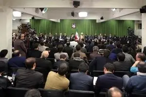 متابعت عملی از ائمه معصومین در استمرار مبارزه با کفر و نفاق است/ شعر دینی باید برخاسته از عقل و دور از مسائل جعلی و سطحی باشد