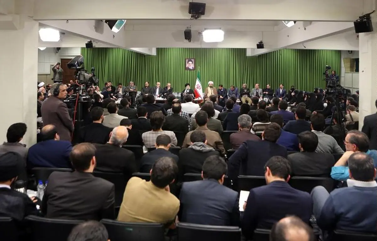 متابعت عملی از ائمه معصومین در استمرار مبارزه با کفر و نفاق است/ شعر دینی باید برخاسته از عقل و دور از مسائل جعلی و سطحی باشد